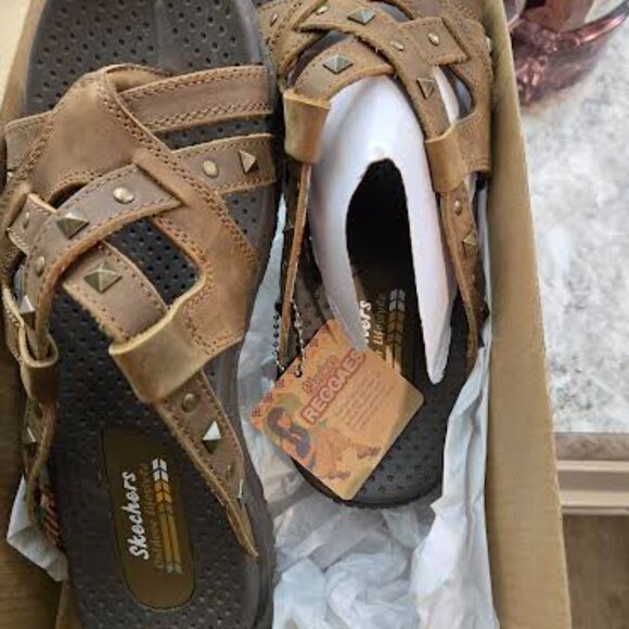 New Skechers Reggae Soundstage Studded Sandals Size 8 - Picture 3 of 5